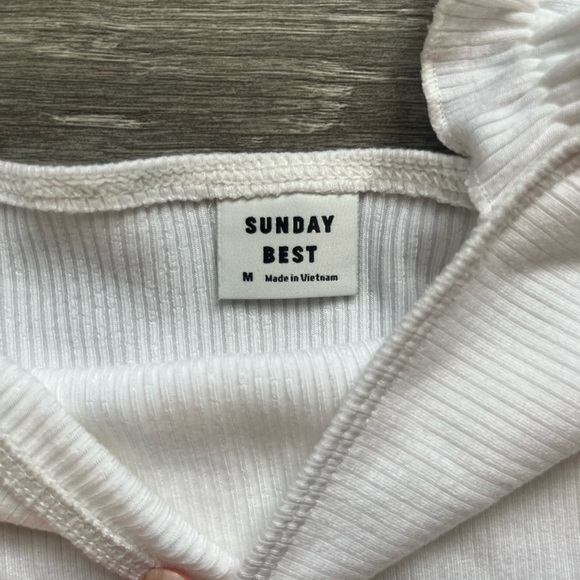 Aritzia Sunday Best White Firecracker Ruffle Strap Ribbed Crop Top Size M Summer - Picture 3 of 7